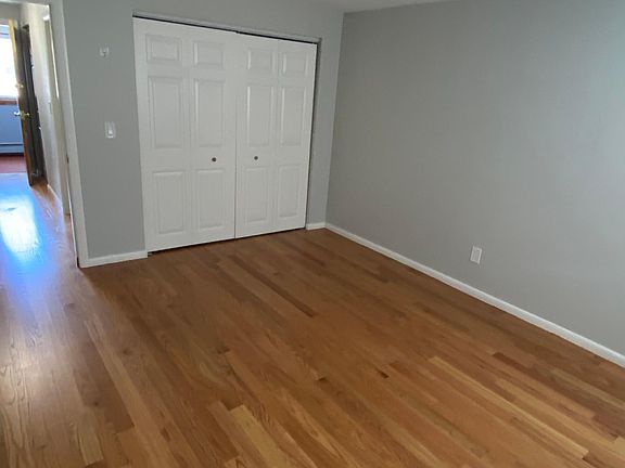 5th image of 295 Willard St #14