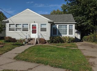 2003 Lucas St, Muscatine, IA 52761