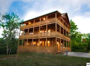 349 Oak Lake Dr, Sevierville, TN 37876