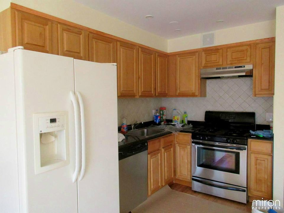 1st image of 60-47 Flushing Ave #1L