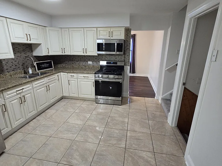 17055 Hickory Ct — Photo 20