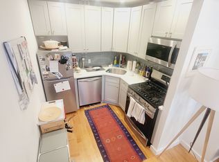 391 14th St #4A, Brooklyn, NY 11215