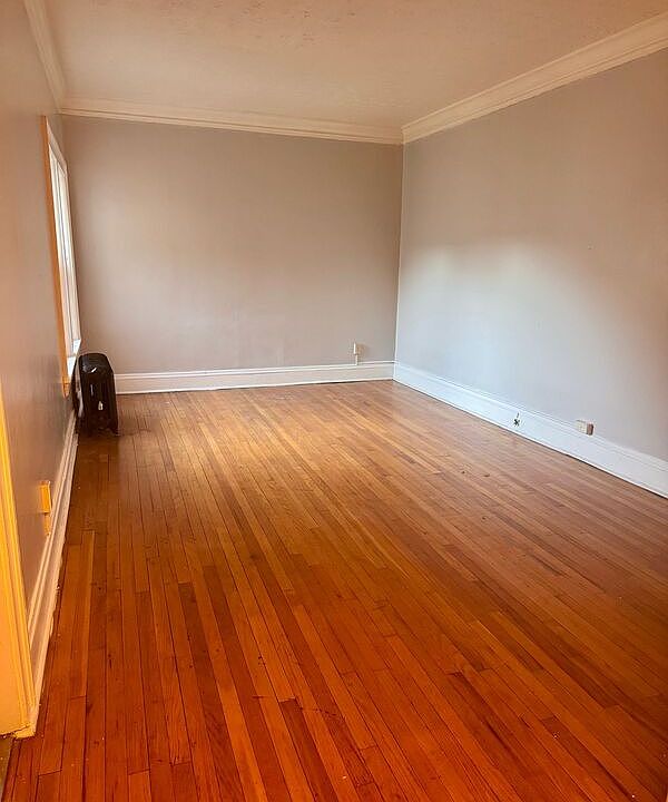 1st image of 1374 Boulevard Ct #303