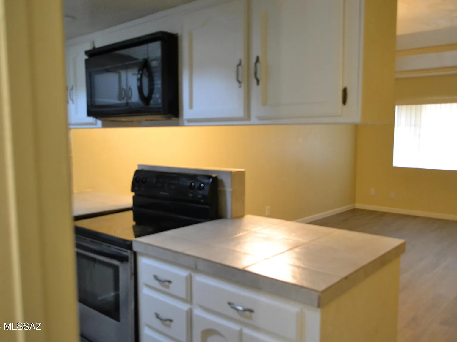 1 bed, 1.0 bath, 753 sqft, $1,295 — Photo 4