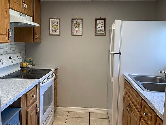 4th image of 1826 NE Darren St