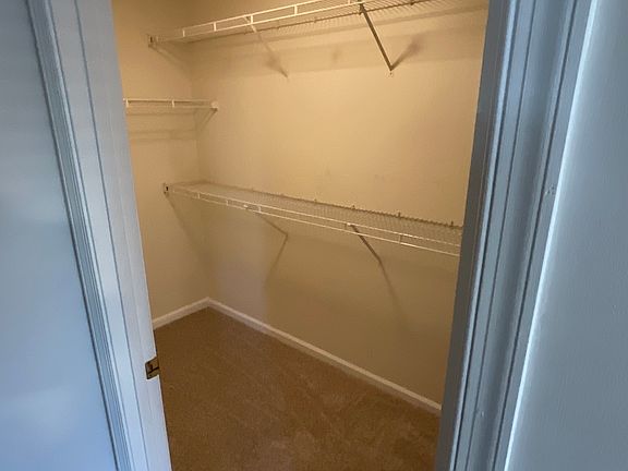 2nd image of 20281 Beechwood Ter Unit 103