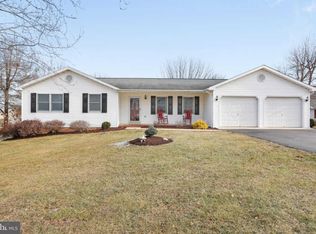 105 Spartan Dr, Martinsburg, WV 25403