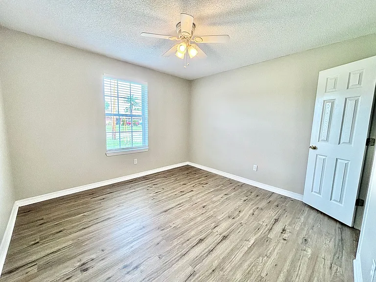 5087 Cassia Dr — Photo 11