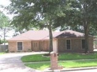 8118 Clover Gardens Dr, Houston, TX 77095