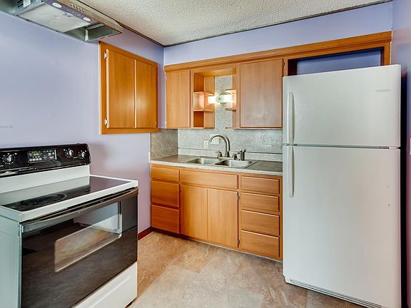 5th image of 2781 Grasmere Ave