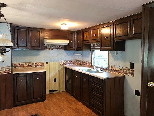 2nd image of 7166 Mentor Ave #32