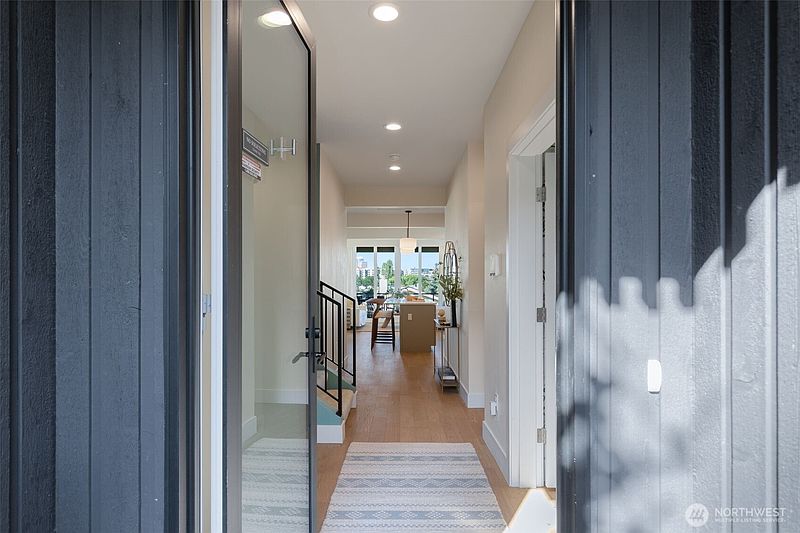 2nd image of 1123 31st Avenue