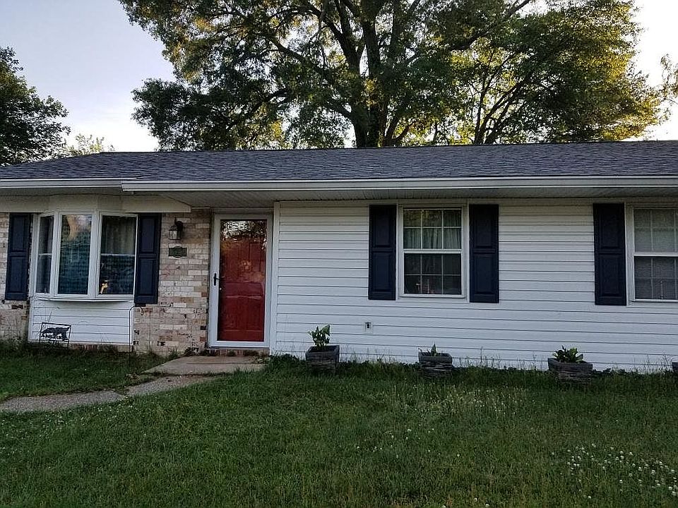 1st image of 520 Granby Ct