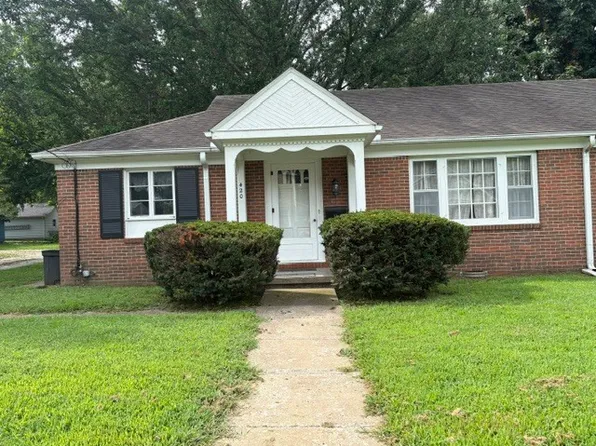420 E Summit St, Marshall, MO 65340