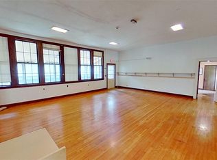 1924 E 1600th Rd, Lawrence, KS 66044