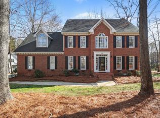 5200 Lake Edge Dr, Holly Springs, NC 27540