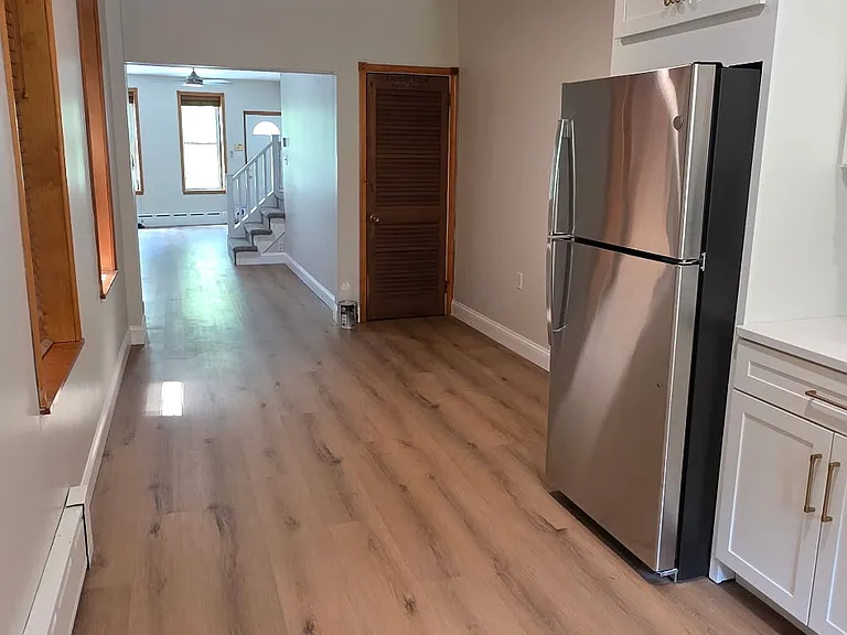 4481 Fleming St — Photo 4