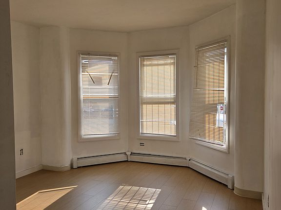 4th image of 773 E 26th St Floor 1
