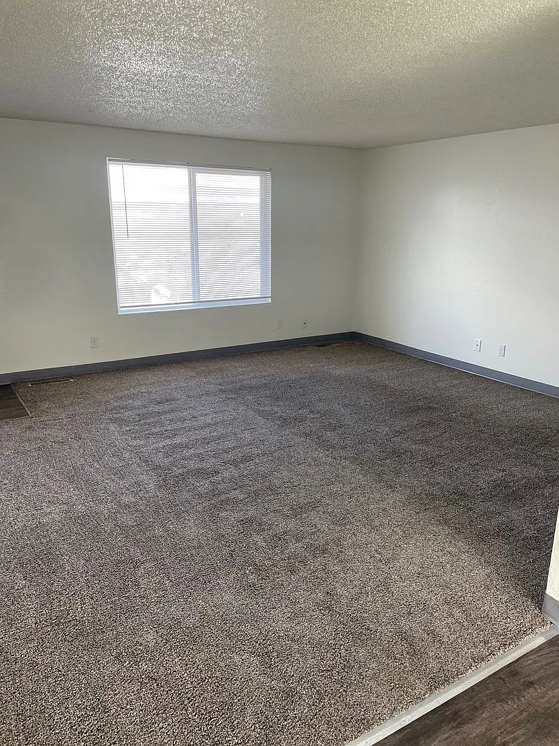 Ridgegate Apartments — Photo 3