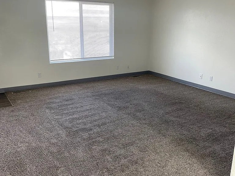 Ridgegate Apartments — Photo 3