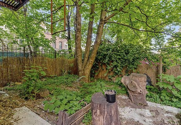 2nd image of 369 Tompkins Ave #1L