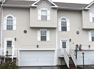 518 Ten Point Ln, Cranberry Township, PA 16066