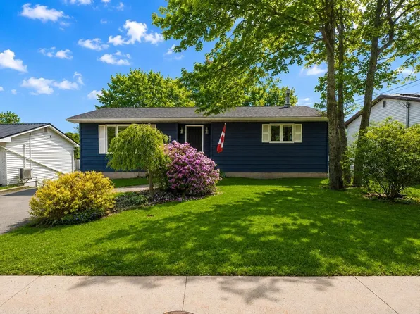 81 Wildwood Blvd, Dartmouth, NS B2W 2L9