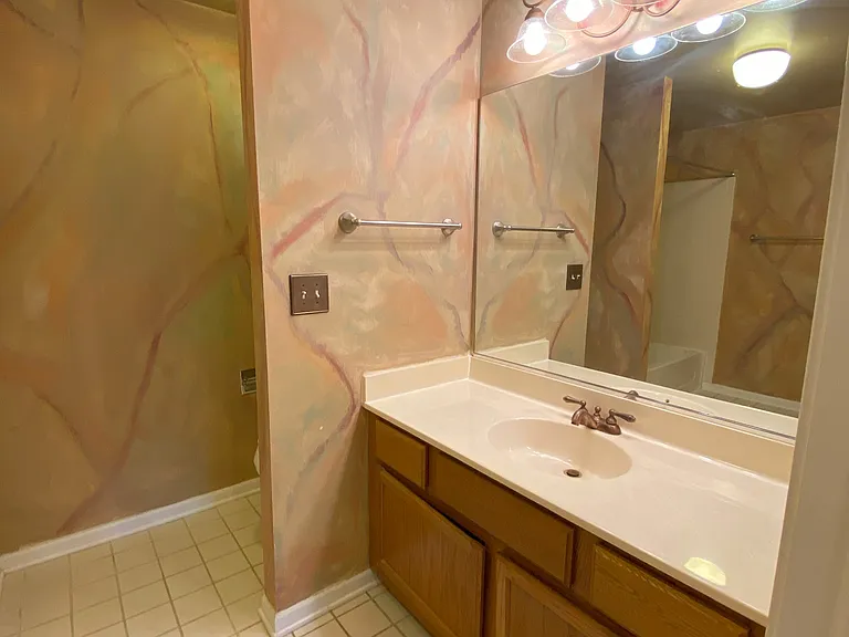 543 W Parkside Dr — Photo 24