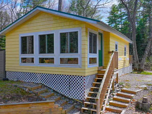 26 Dragon Back Road, Naples, ME 04055