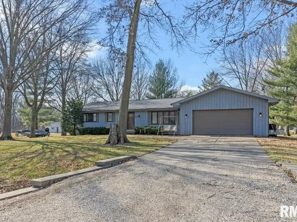 7202 Ramblewood Dr, Rochester, IL 62563