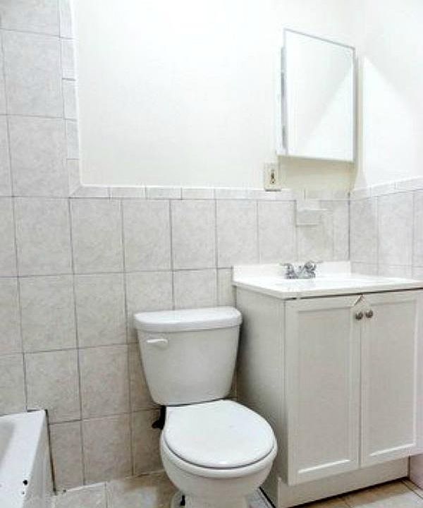 2nd image of 98 Kingston Ave APT 2