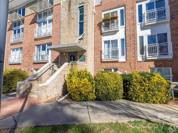 3953 Picasso Ct, Charlotte, NC 28205