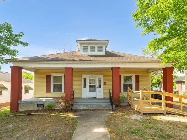 1007 Grace Ave, Burlington, NC 27217