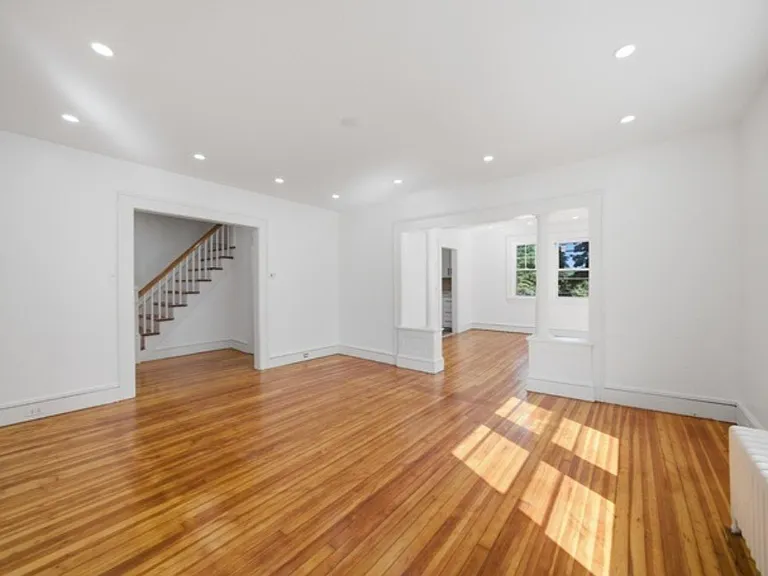 55 Wayne Ave — Photo 18