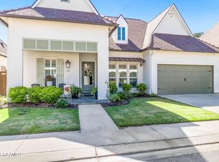 110 Drifting Sands Ln, Lafayette, LA 70503