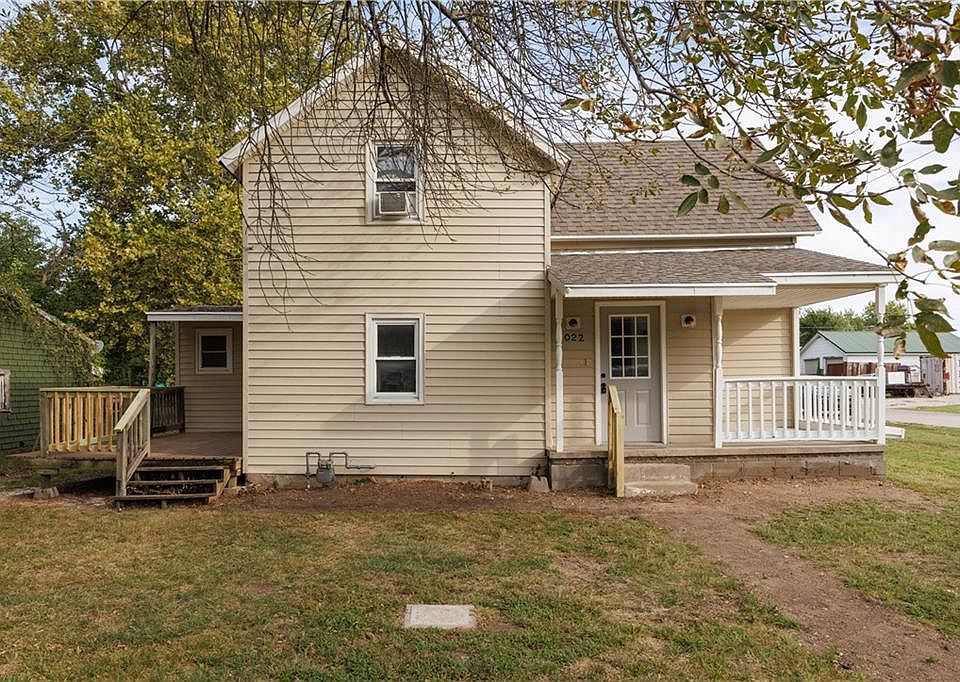 1st image of 1022 Granby Ave