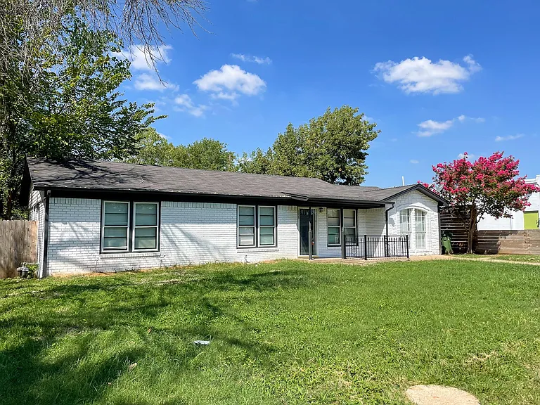 1225 Harrison Ln — Photo 15