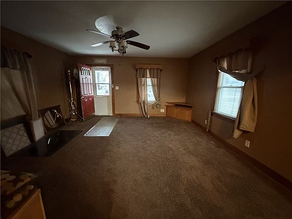 4th image of 1013 Broadway Ave