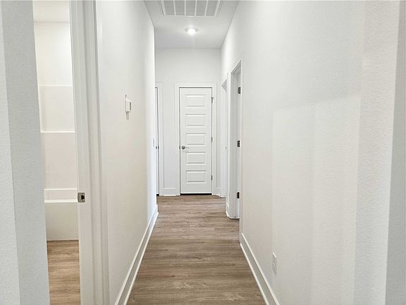 3rd image of 3030 S Cobalt Ave