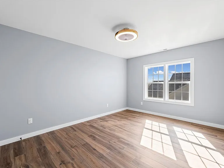 1306 Roberto Rd — Photo 32