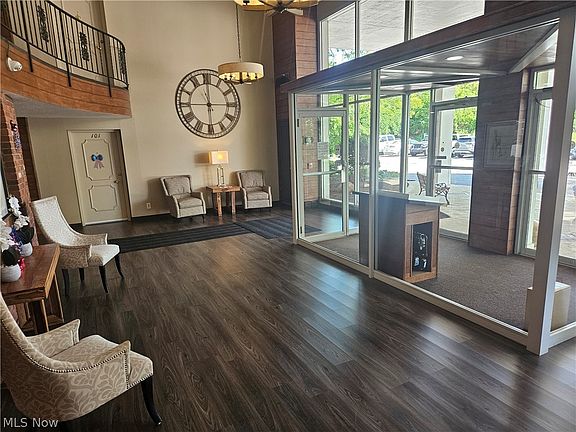 4th image of 3675 Clague Rd Unit 306