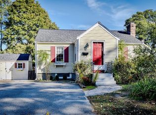 97 Oak St, Natick, MA 01760