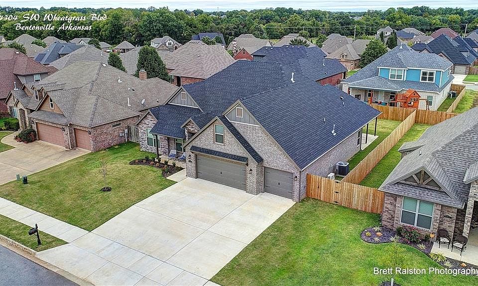 1st image of 4304 SW Wheatgrass Blvd