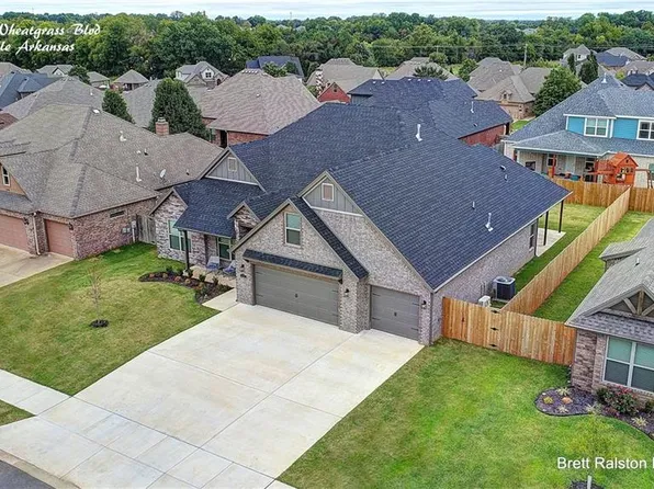 4304 SW Wheatgrass Blvd, Bentonville, AR 72712