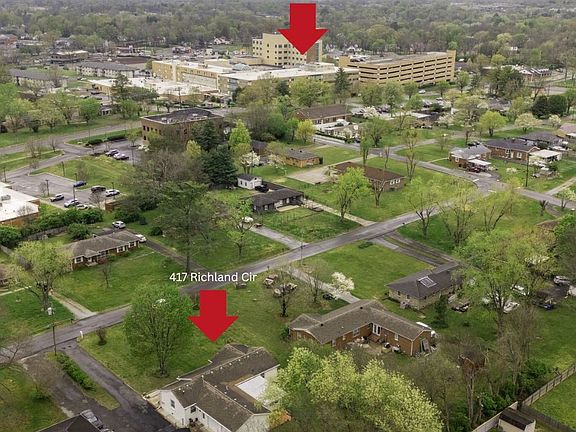 2nd image of 417 Richland Cir