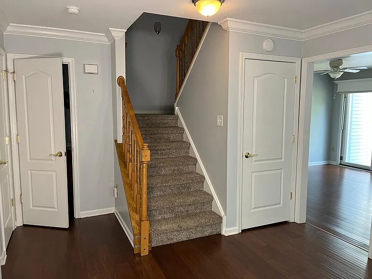346 Carmen Dr — Photo 13