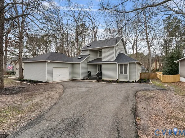 2402 Copper Hill Ct, Midlothian, VA 23112