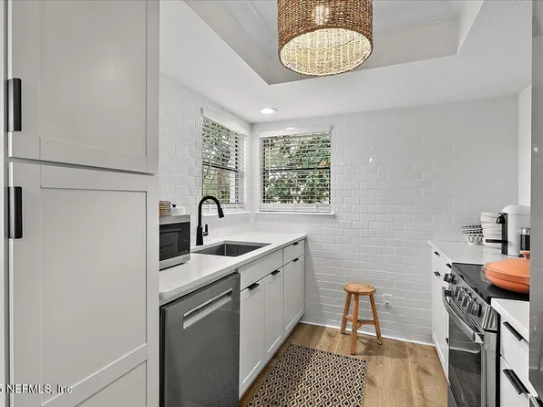 825 SHORELINE Circle, Ponte Vedra Beach, FL 32082