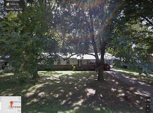 718 N 7th St, Augusta, AR 72006