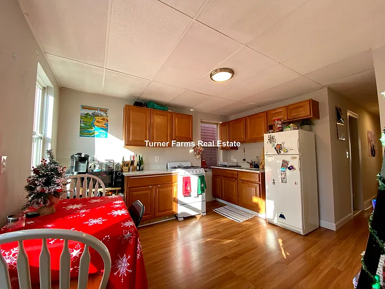 1572 Tremont St — Photo 19